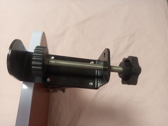 Extensor de escritorio blanco