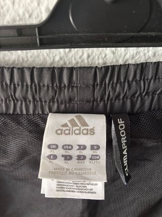 Pantalón Adidas negro deportivo