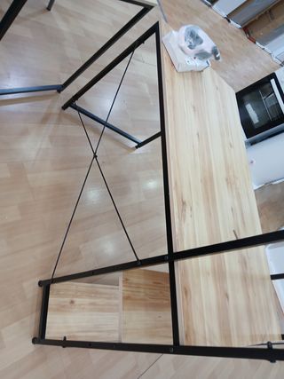 Mesa escritorio con estanteria - Madera y metal