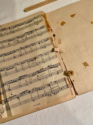 Partituras antiguas estudio piano y solfeo