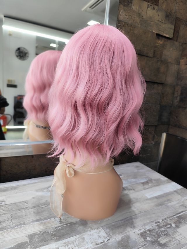 Peluca rosa Bob ondulada