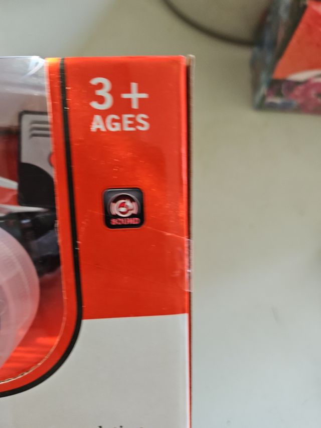 Coche F1 escala 1:12 con sonido