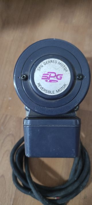 Motor reductor pellets 17cm nuevo.vendo o cambio