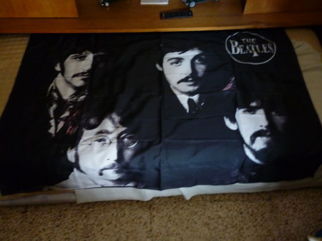 Bandera Beatles: 4 retratos