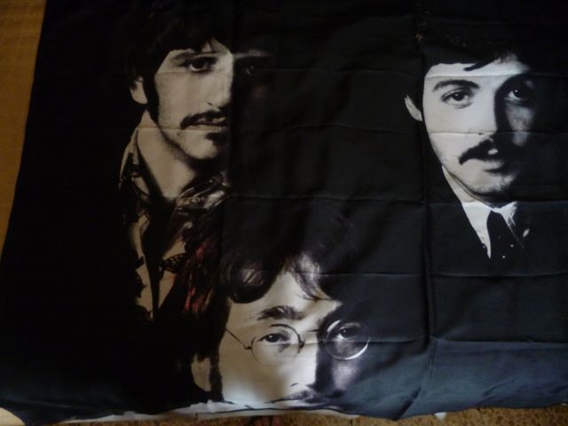 Bandera Beatles: 4 retratos