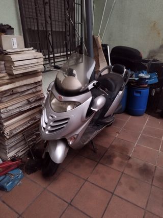 Kymco 125cc - Moto scooter