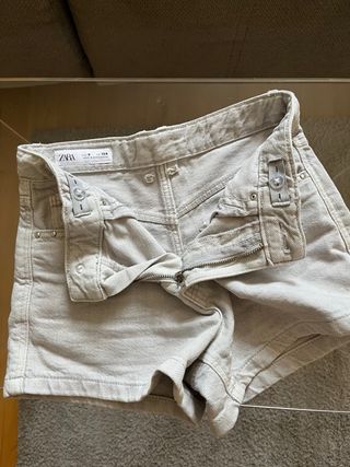Shorts Zara grises talla 9 , 134cm