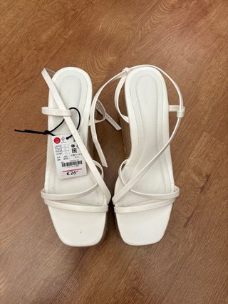 Cuñas esparto blancas de Lefties.