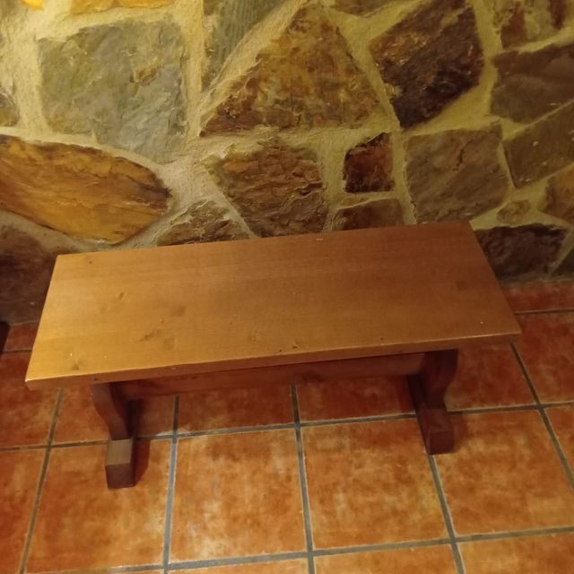 Banco madera marrón