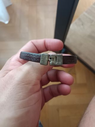 Pulsera cuero FCB
Colgante Forma escudo