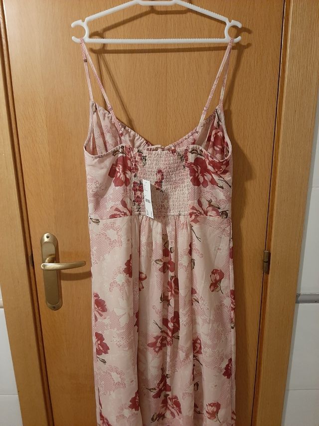 Vestido Urban Outfitters rosa