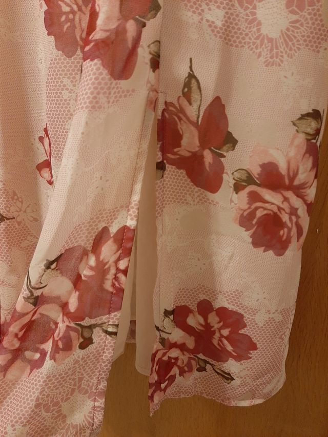 Vestido Urban Outfitters rosa