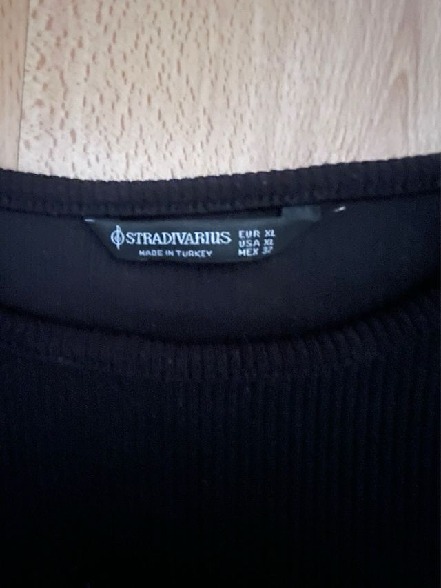 Vestido negro - Ajuste entallado ( XL pequeña)