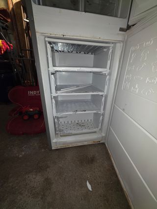 Nevera Indesit gris