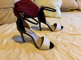 Zapatos tacón beige-negro