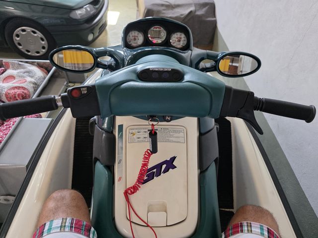 Moto de Agua Bombardier Sea-Doo GTX