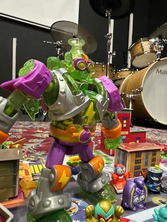 SuperThings - Veicoli e personaggi