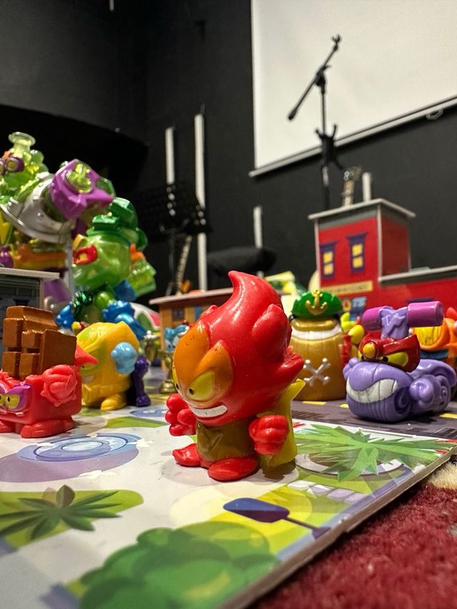 SuperThings - Veicoli e personaggi