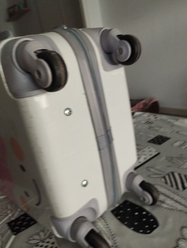 Maleta de 4 ruedas infantil-juvenil color rosa