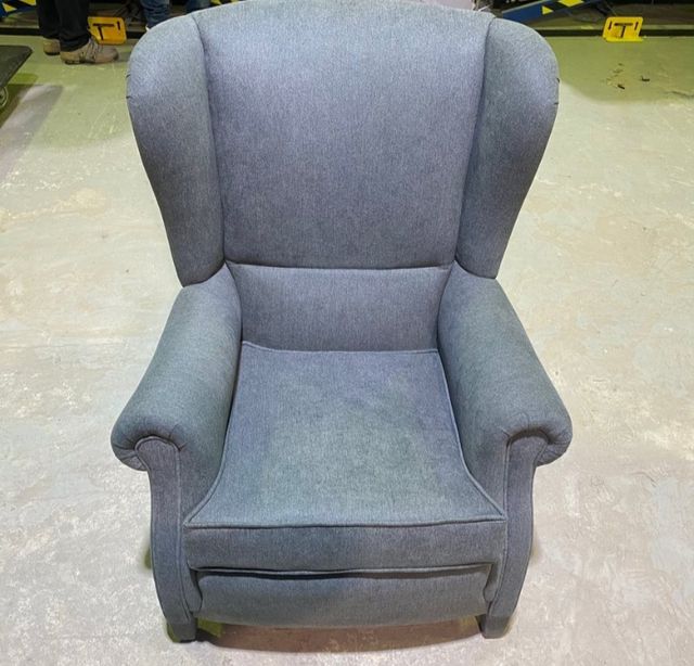 ESTOFADOR PROFISSIONAL EM CASA