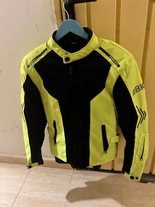 Cazadora moto DBK neón amarillo. Talla S