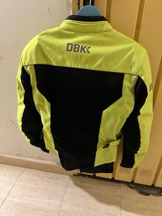 Cazadora moto DBK neón amarillo. Talla S
