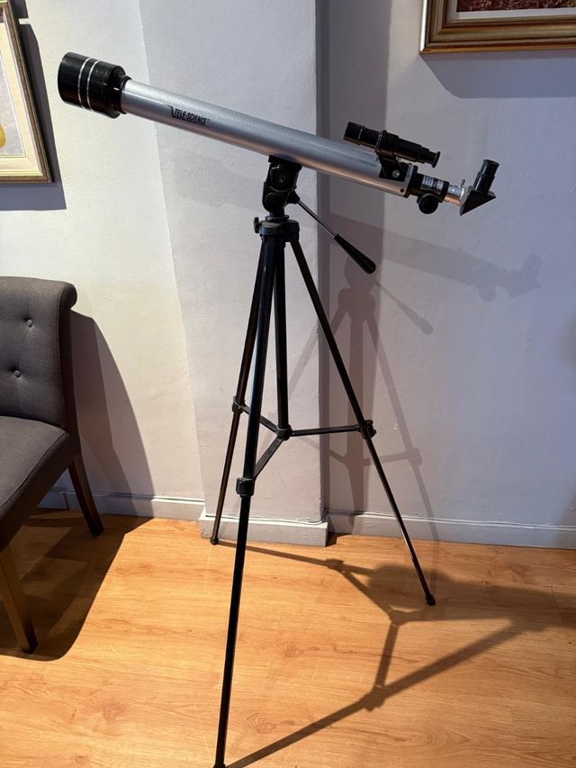 Telescopio TELE-SCIENCE 700mm