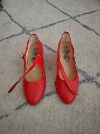 Zapatos Flamenco niña Rojo -talla 32