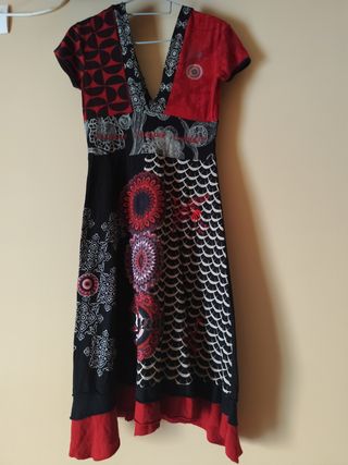 Vestido Desigual verano - rojo y negro