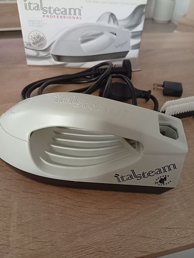 Plancha Vertical ItalSteam: Ligera y Profesional