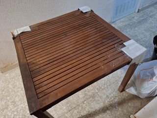 Mesa exterior madera eucalipto. Muy buen estado. 
