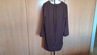 Vestido artístico y túnica (Victorio & Lucchino)