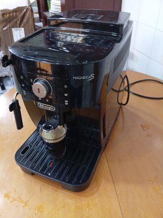 Cafetera delonghi- Máquina super automática compac