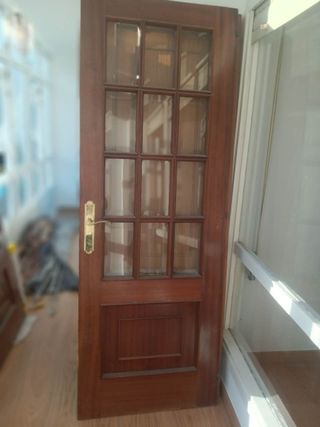 Puertas madera maciza