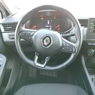 Renault Clio 2021, 37.300 km certificados