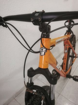 Bicicleta GT Avalanche 3.0 MTB