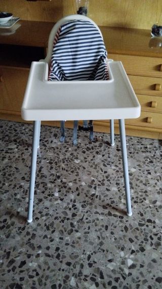 Trona Ikea bebé