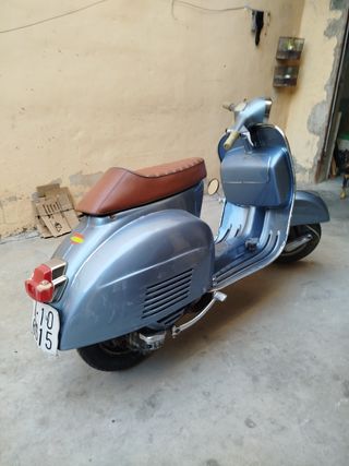 Vespa Sprint 150 - Azul