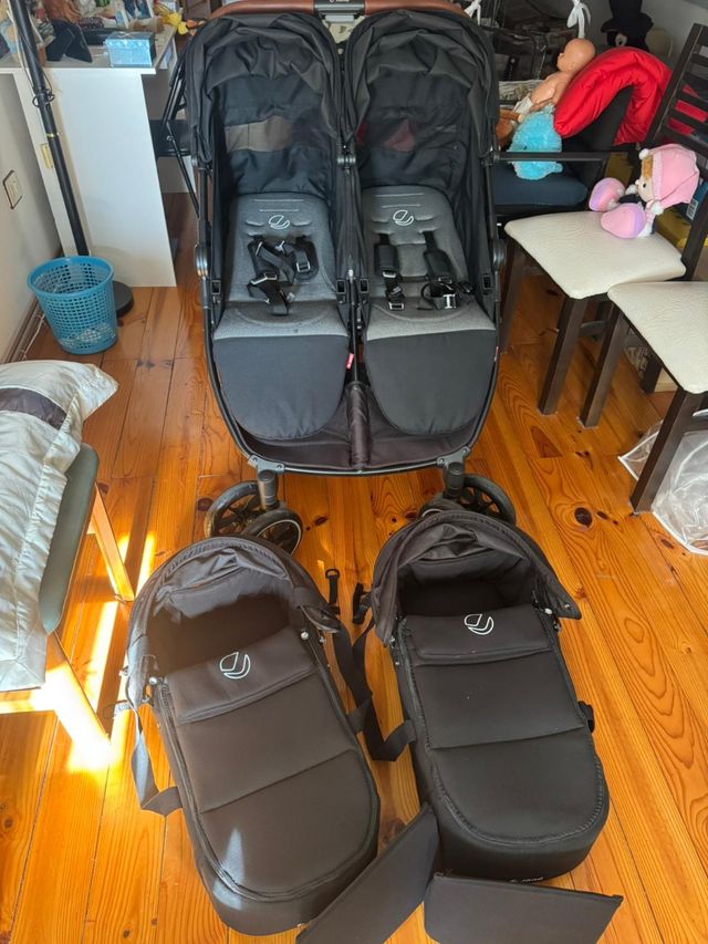 Jane Twin - Carro gemelar