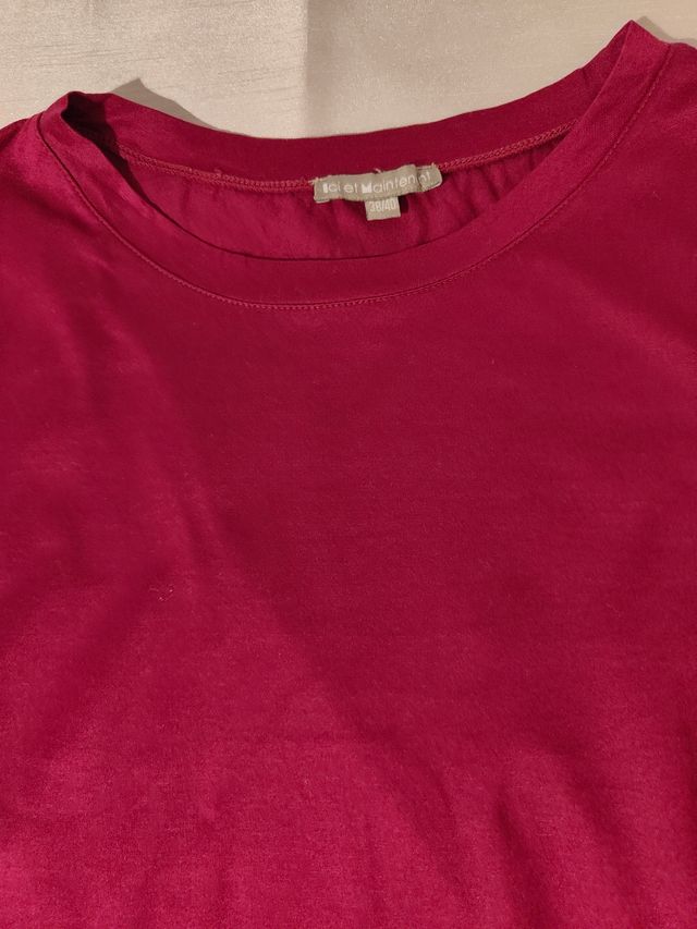 Camiseta manga larga roja efecto satinado