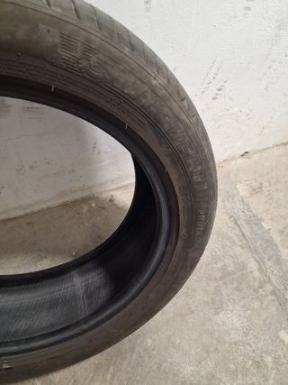 Neumático Michelin usado