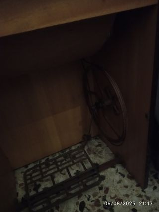 Mueble madera antiguo