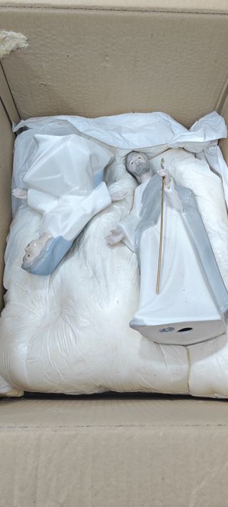 Pesebre de porcelana: figuras