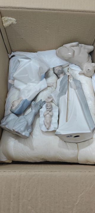 Pesebre de porcelana: figuras