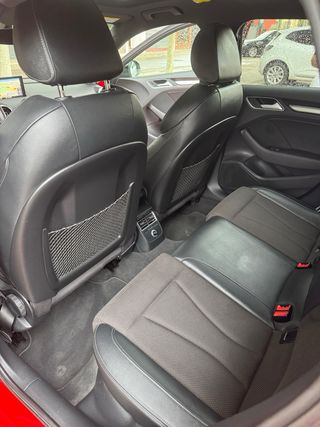 Audi A3 35 TFSI S-Tronic Black-line