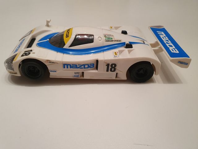 Scalextric Mazda 787B