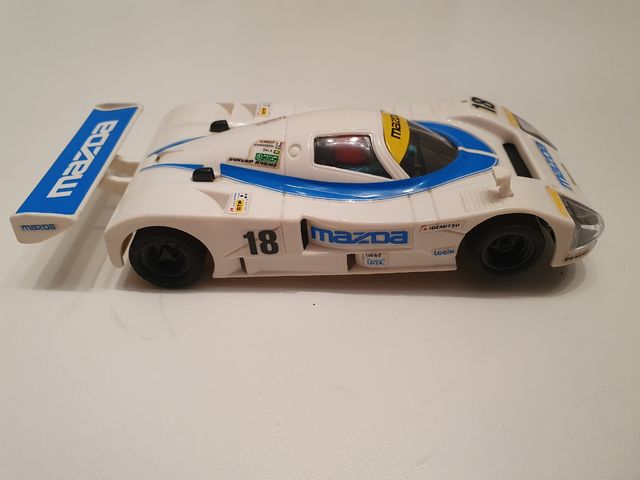 Scalextric Mazda 787B