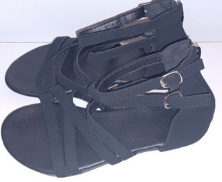 Sandalias planas negras n°36 NUEVAS