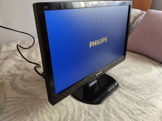 Monitor Philips 20' pulgadas VGA
