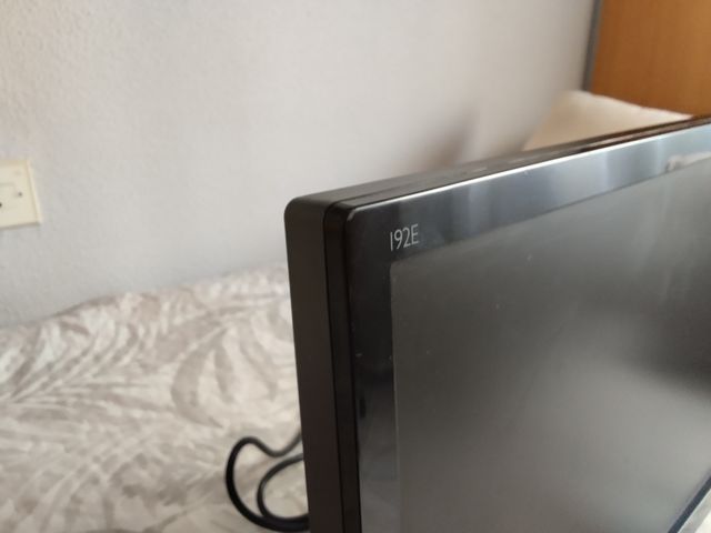 Monitor Philips 20' pulgadas VGA